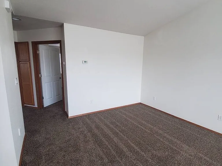 7524 McDougal Ave NE — Photo 3