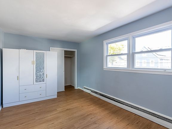 5th image of 265 Prospect St Floor 2