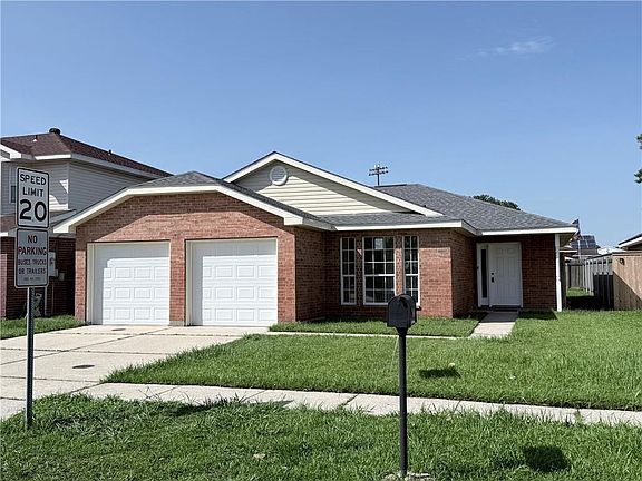 2nd image of 137 Primrose Ln