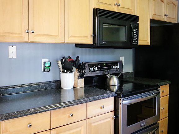 2nd image of 6802 Bobwhite Ln
