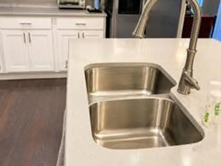 8912 Tara Hill Ln — Photo 3