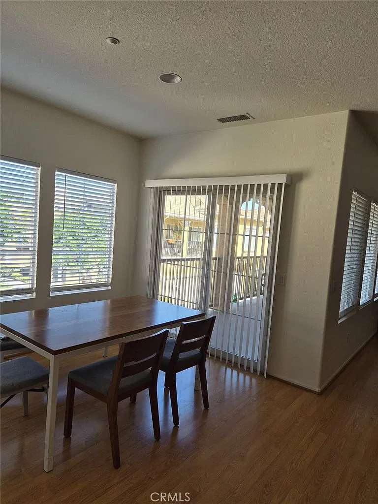 2 bed, 2.0 bath, 1371 sqft, $3,700 — Photo 1