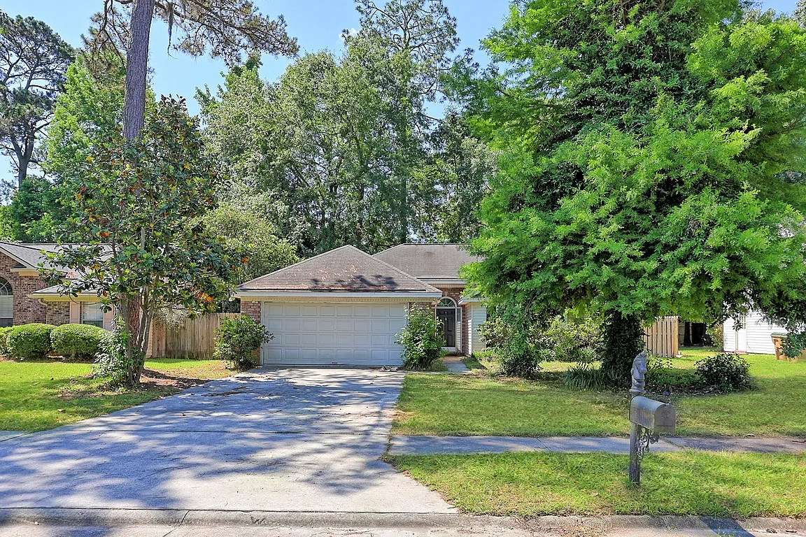 224 Park View Ct — Photo 1