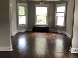 1047 Regent St, Schenectady, NY 12309