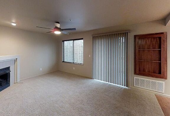2nd image of 5264 NE 121st Ave #P127