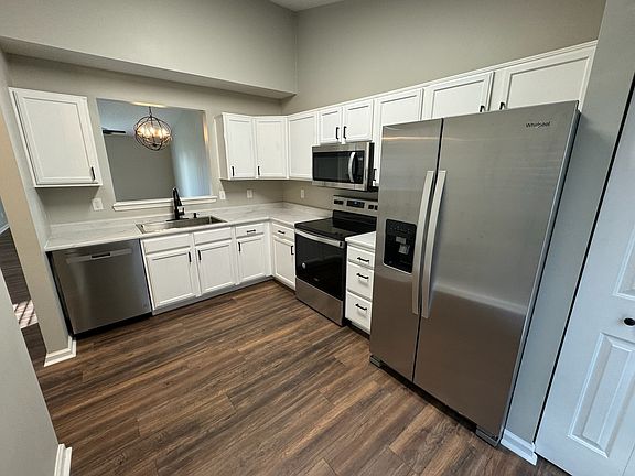 3rd image of 6315 Bryce Canyon Dr