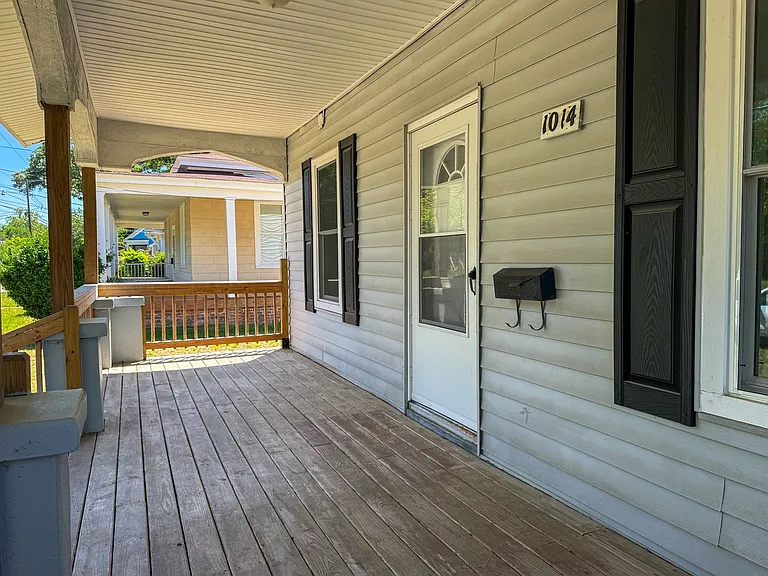 1014 Hamilton Ave — Photo 3