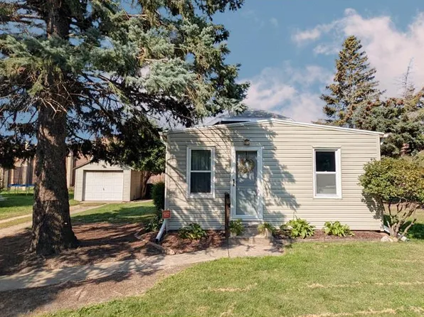 434 Cleveland Ave SW, New Brighton, MN 55112