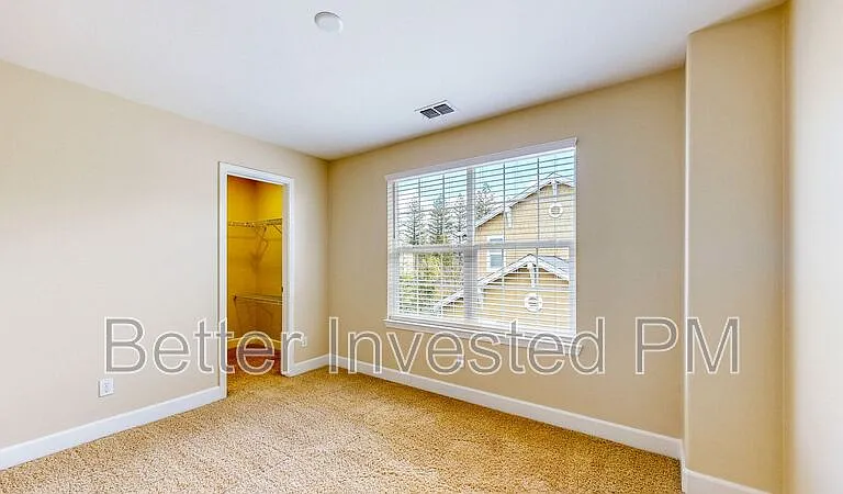 1969 Northfield Dr — Photo 37