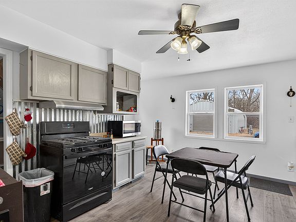 3rd image of 125 N Marietta St