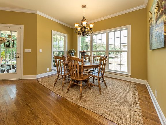 4th image of 5311 Cliffstone Dr