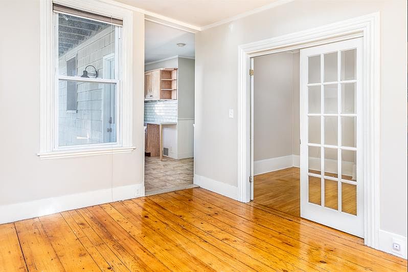 Living Room & Bonus Room