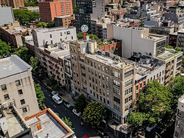 209 E 2nd St APT 7, New York, NY 10009