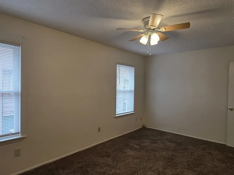 1422 Northface Ct — Photo 13