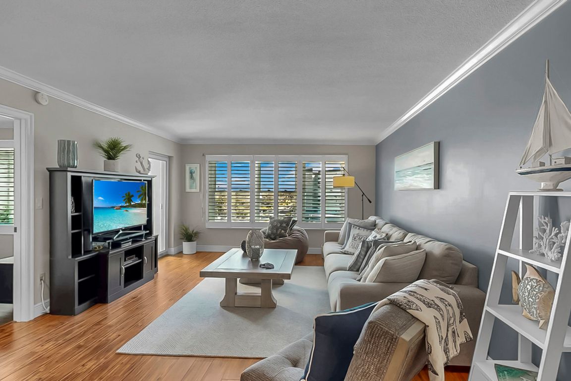 next background image