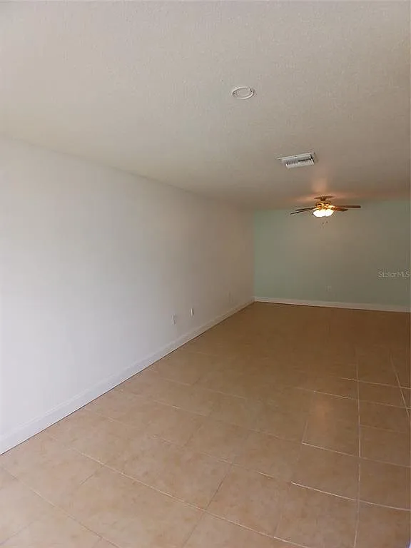 1 bed, 1.0 bath, 670 sqft, $1,600 — Photo 4