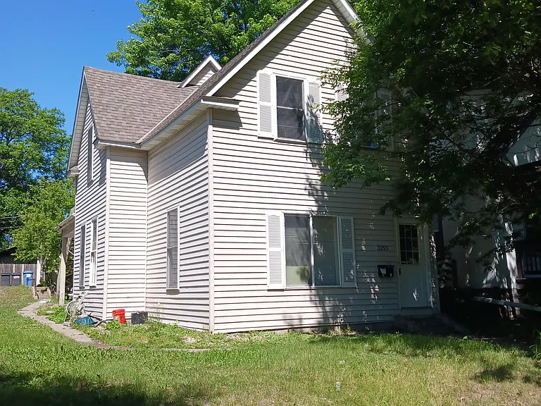 3255 Logan Ave N #2 — Photo 16