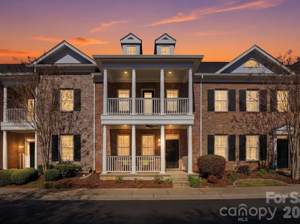 8246 Indigo Row, Charlotte, NC 28277