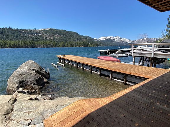 Private lakeside dock and patio