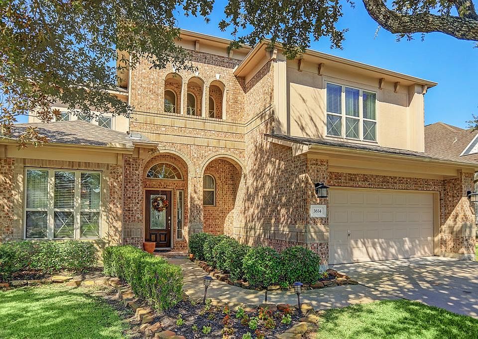 1st image of 3614 Castle Falls Dr
