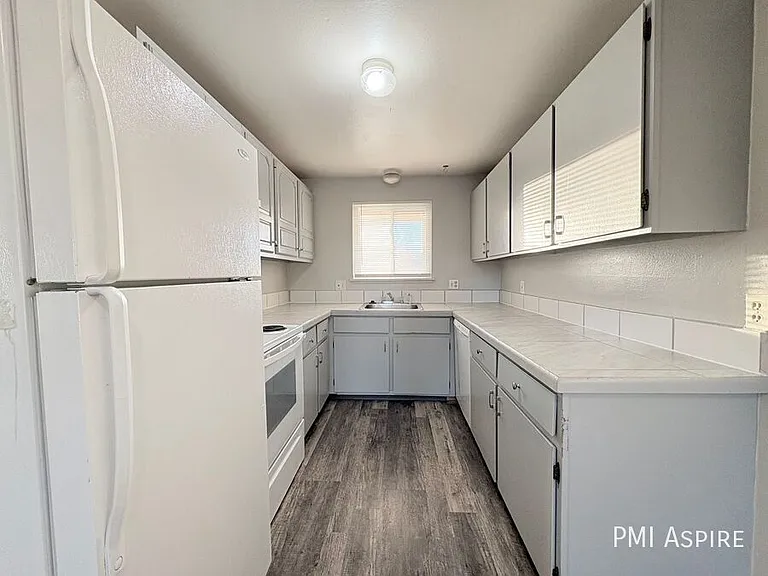 3492 Butternut Dr — Photo 5