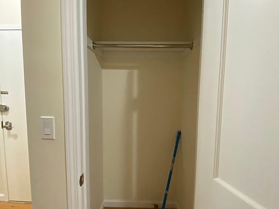 5th image of 4016 10th Ave #2