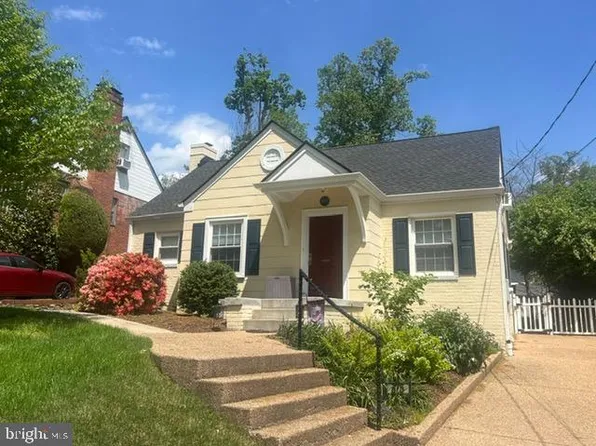 875 N Kentucky St, Arlington, VA 22205