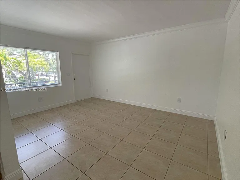 95 Edgewater Dr #207 — Photo 17
