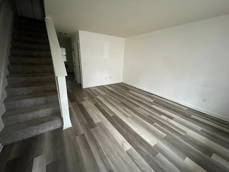 108B Kimeran Ln — Photo 2