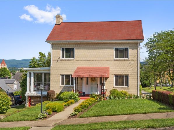 111 Bierer Ln, Uniontown, PA 15401