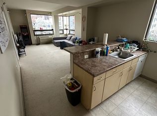 111 N 9th St UNIT 520, Philadelphia, PA 19107