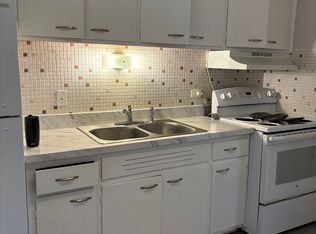 8015 W Foster Ln APT 1N, Niles, IL 60714