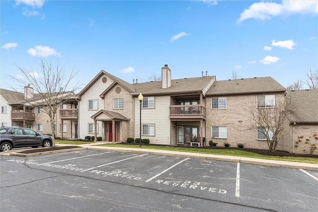 211 Faulkner Ct APT 208 photo 1