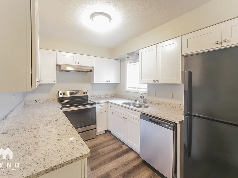 2695 Shady Grove Dr — Photo 4