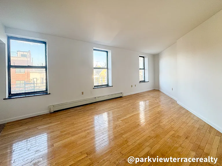 556 Dahill Rd #3F — Photo 9