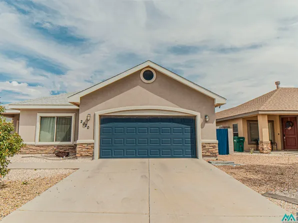 2020 N Homestead Dr, Hobbs, NM 88240