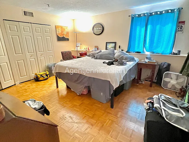 147 Kelton St #715A — Photo 7