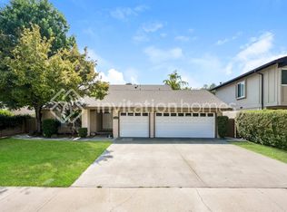23946 Rotunda Rd, Santa Clarita, CA 91355