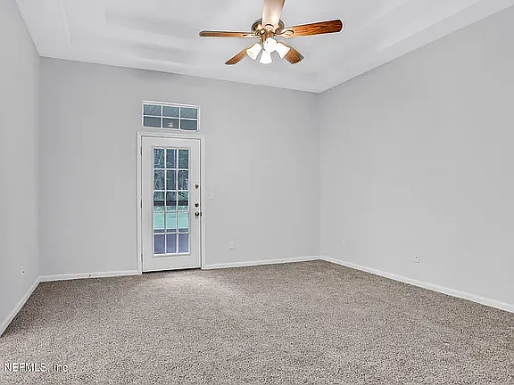 353 Maplewood Dr — Photo 10