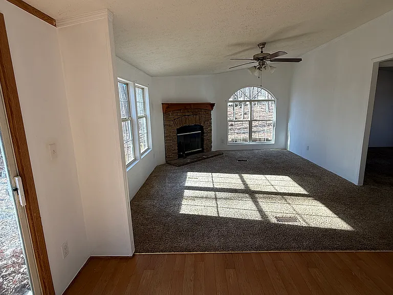 1308 Lees Mill Park Rd — Photo 6