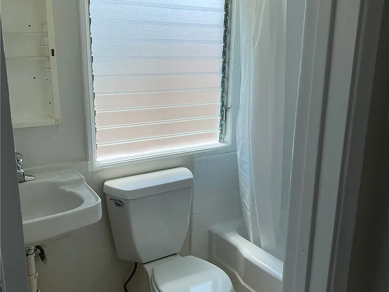 320 Sapphire Ave — Photo 15