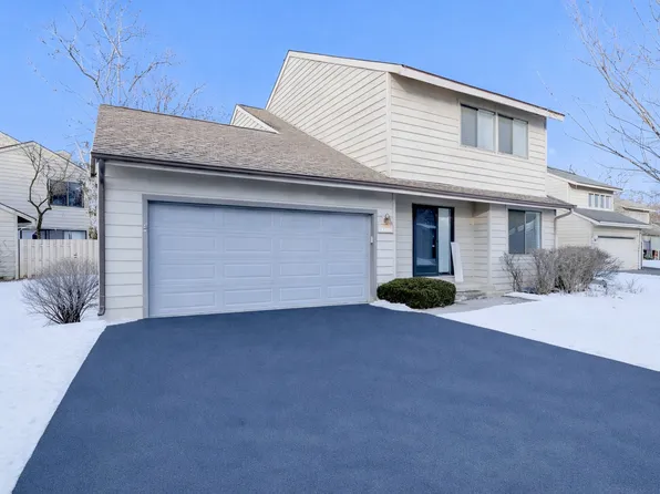 1527 Kirkwood Dr #1527, Geneva, IL 60134