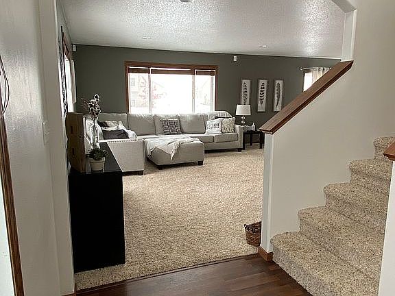 3rd image of 4403 Sunrise Dr