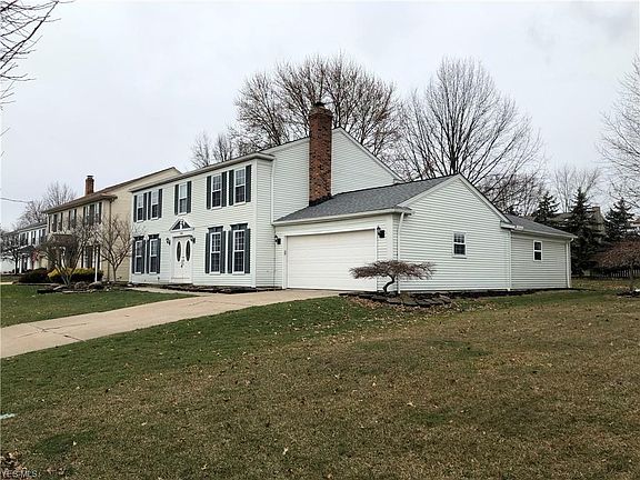 2nd image of 17986 Spyglass Hill Dr