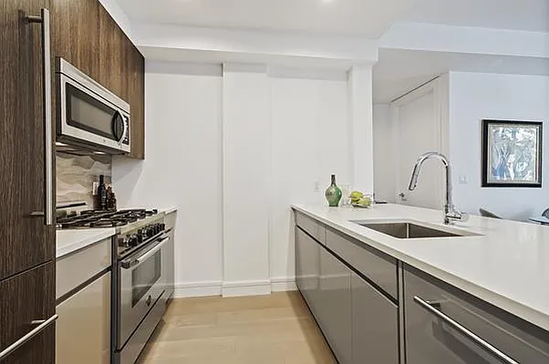 Rented by Avenue Sotheby's International Realty | media 10