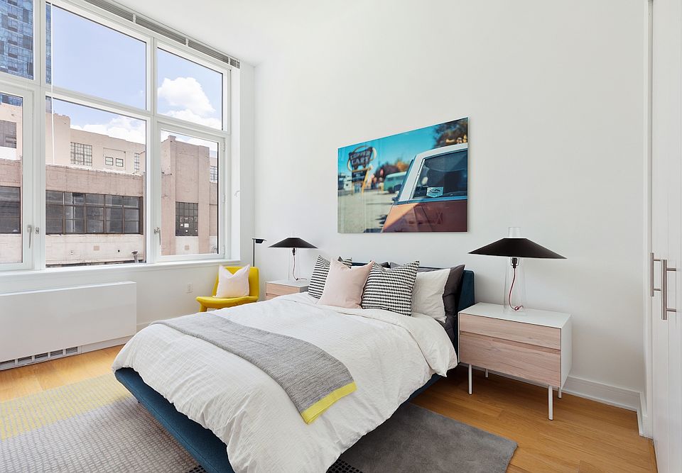1st image of 4322 Queens St APT 5002