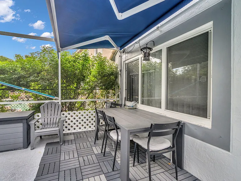 5439 NW 122nd Dr — Photo 3