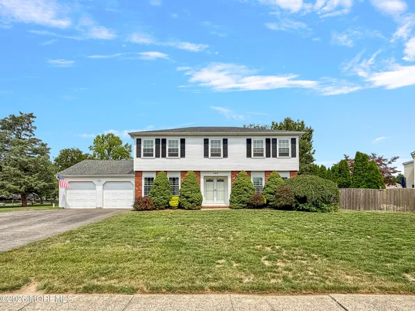 240 Constitution Avenue, Toms River, NJ 08753