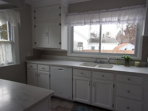 4th image of 14 Wilson St