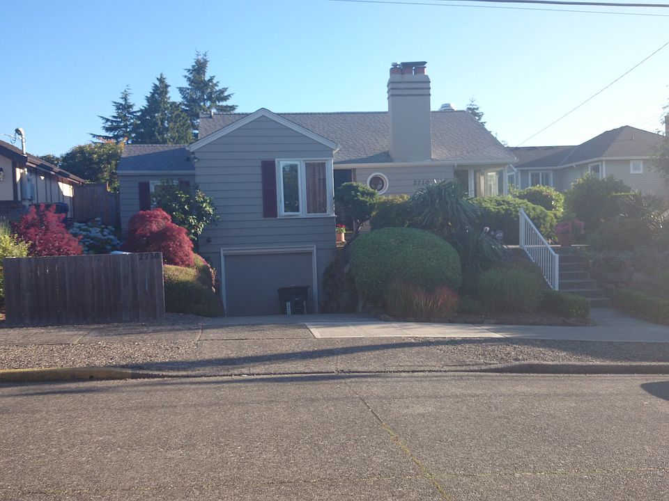 2nd image of 2710 W Smith St